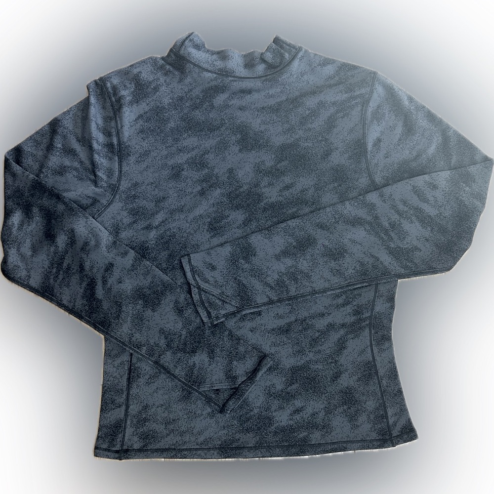 NWT The North Face SZ L black/gray “camo like” print mock neck layering top. - Picture 3 of 7